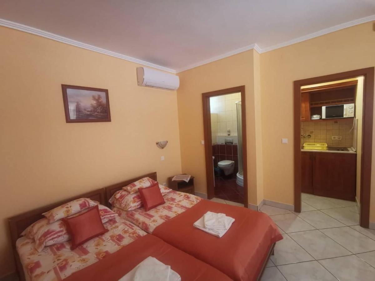 Harmonia Panzio Hotell Sárospatak Exteriör bild
