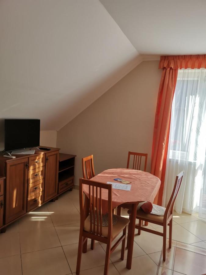Harmonia Panzio Hotell Sárospatak Exteriör bild
