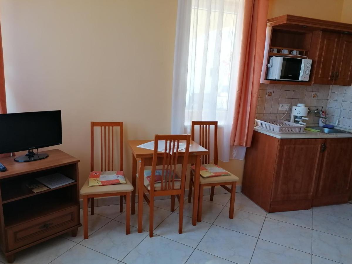 Harmonia Panzio Hotell Sárospatak Exteriör bild