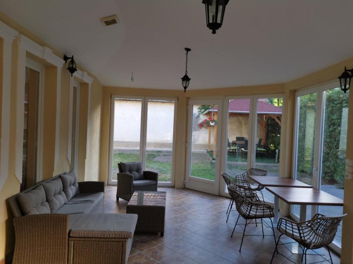 Harmonia Panzio Hotell Sárospatak Exteriör bild