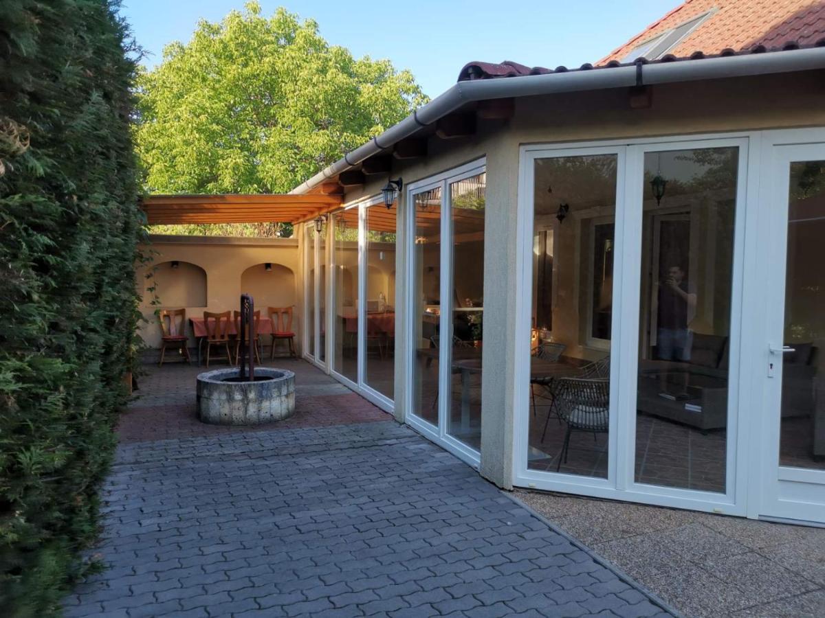 Harmonia Panzio Hotell Sárospatak Exteriör bild