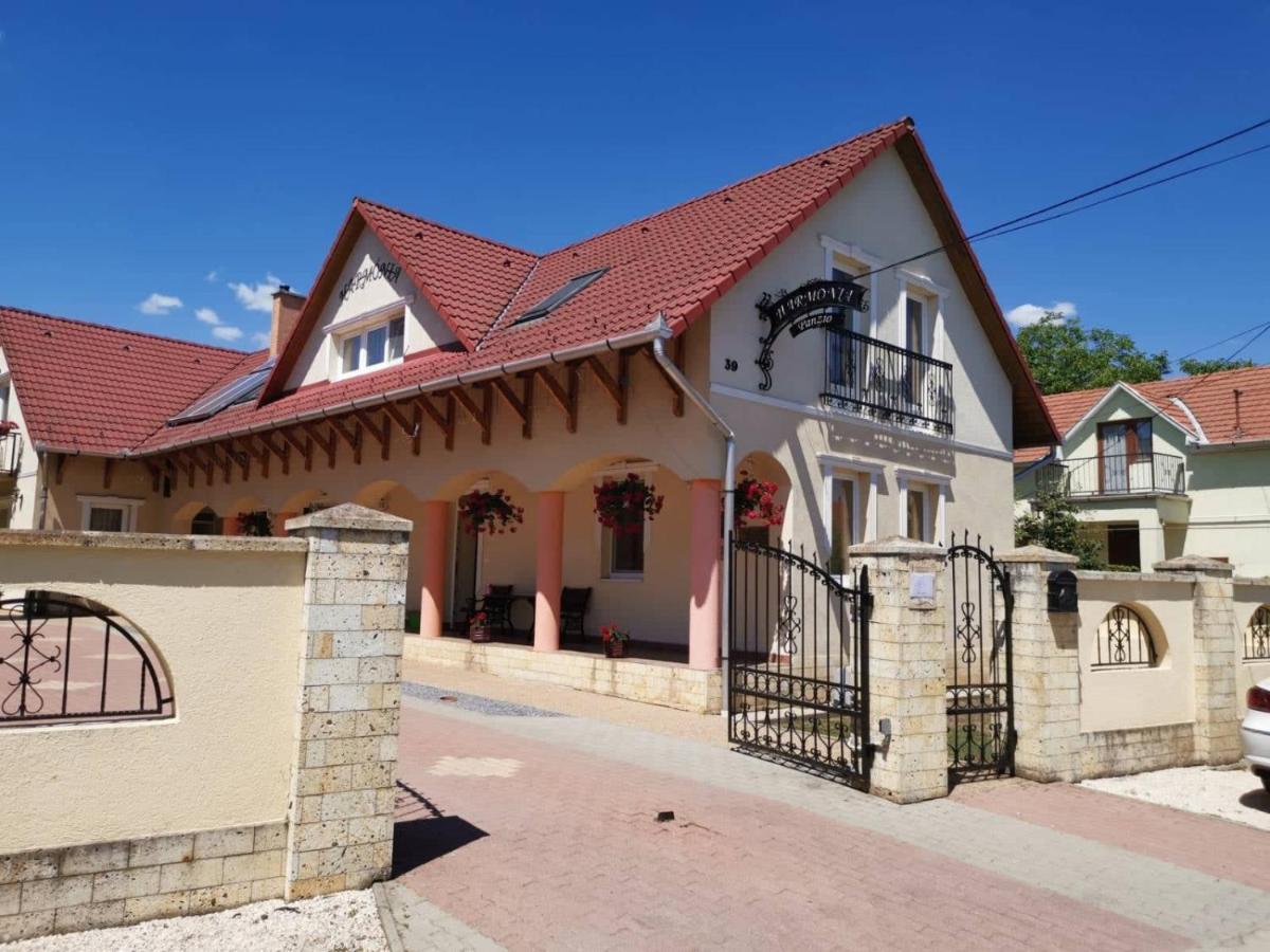 Harmonia Panzio Hotell Sárospatak Exteriör bild